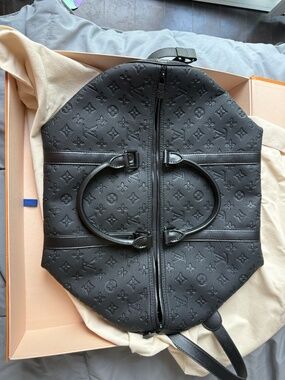 Louis Vuitton Keepall Bandoulière 50